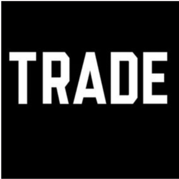 Champion Sweaters - TRADING